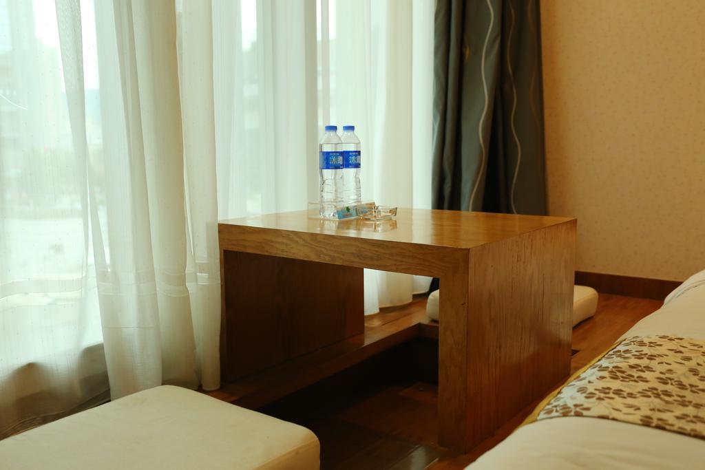 Landscape Fashion Hotel Guangzhou East Station Екстериор снимка